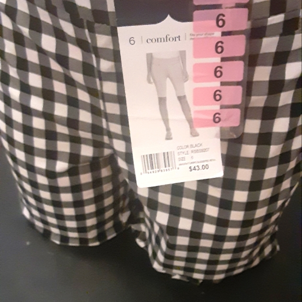 NWT Rafaella Shorts